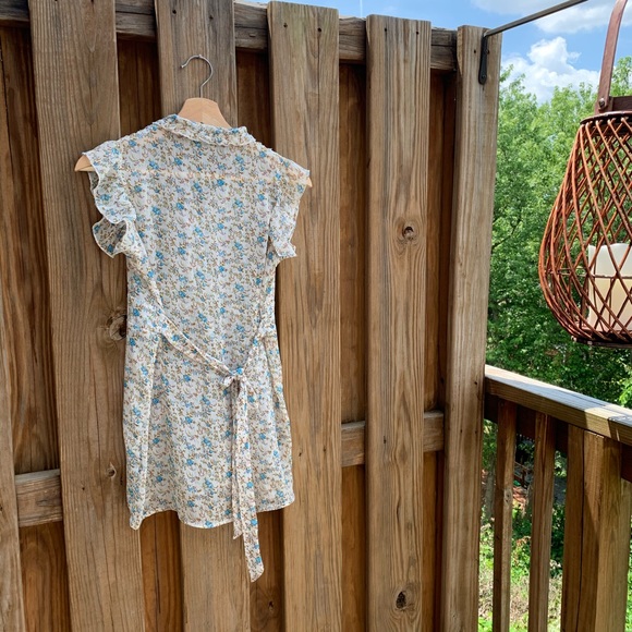 Sweet Sheer Ruffled Floral Maternity Blouse - Picture 3 of 5